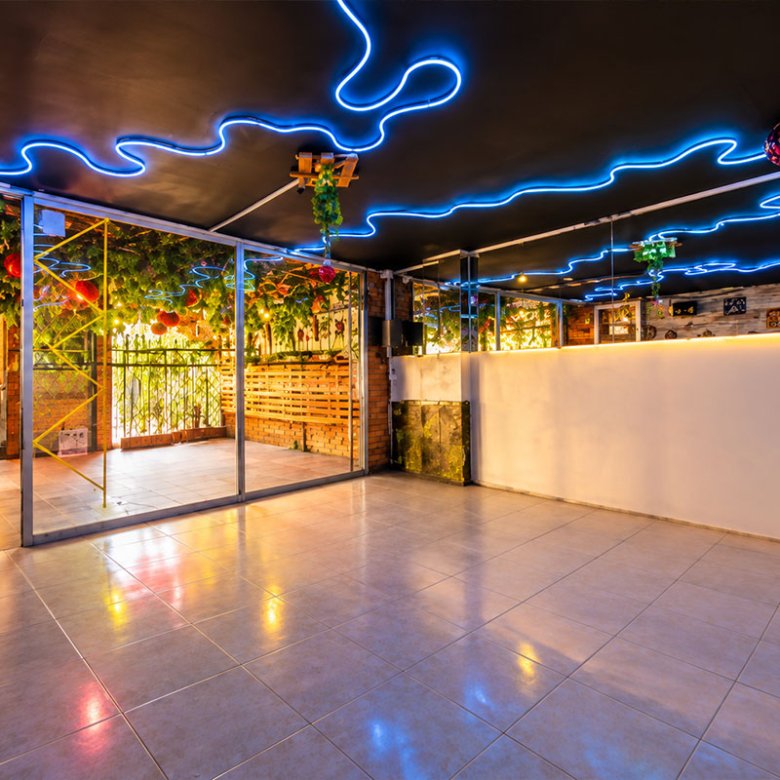 780
